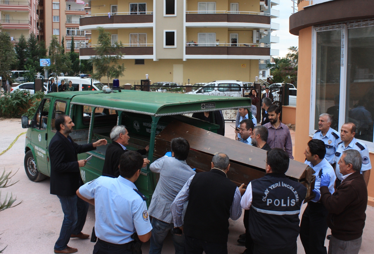 Mersin’de eski koca dehşeti Mersin’de eski koca dehşeti